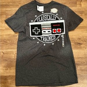 NWT Nintendo Classically Trained Mens Size SMALL S Short Sleeve Graphic T Shirt